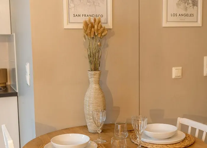 Viihtyisae Kaupungin Keskustassa קאיאני